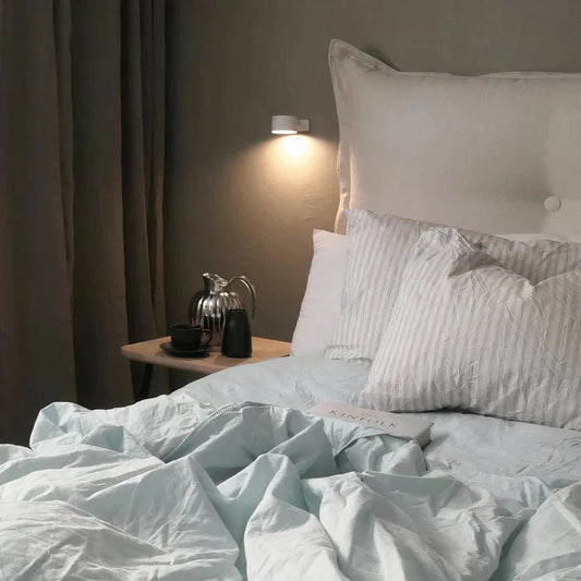 Lumora™  |Draadloze Dimbare LED Wandlamp met 360° Draaifunctie