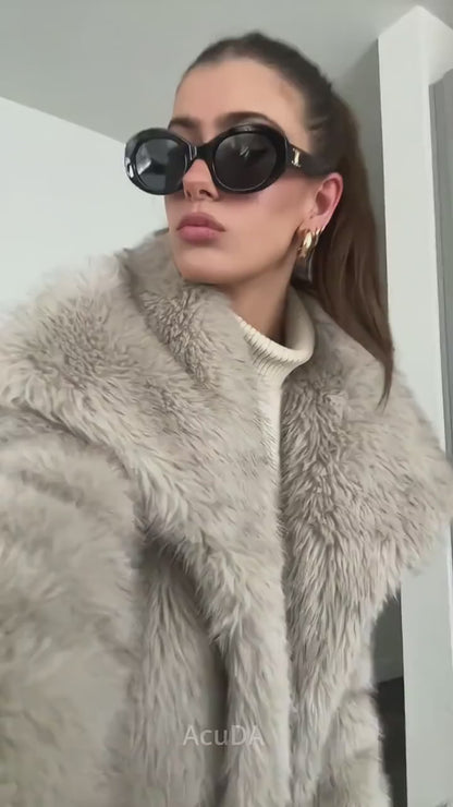 Christie™｜Onweerstaanbare glamour met deze Faux Fur!